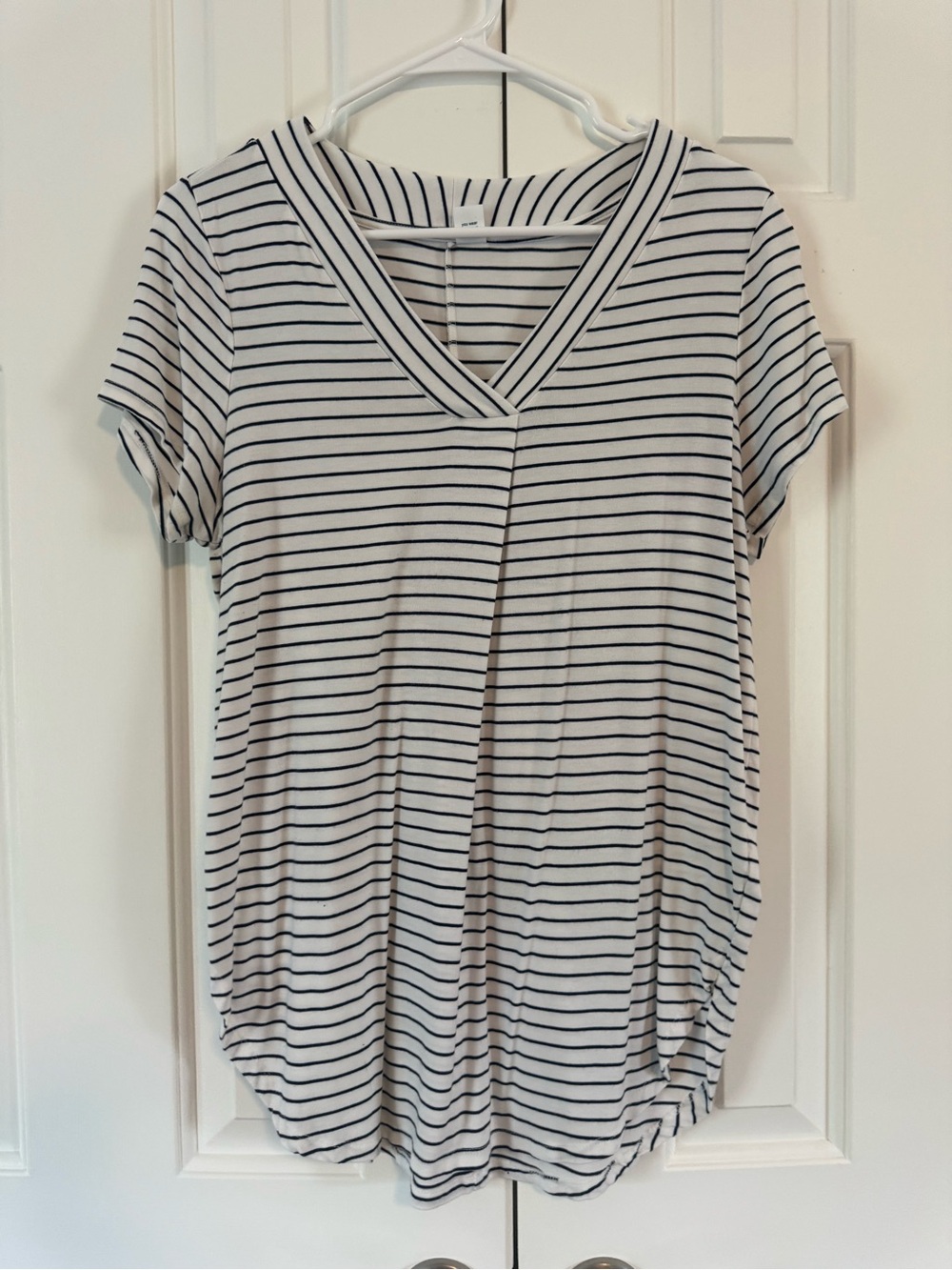 Old Navy Luxe Striped V-Neck Short Sleeve Top